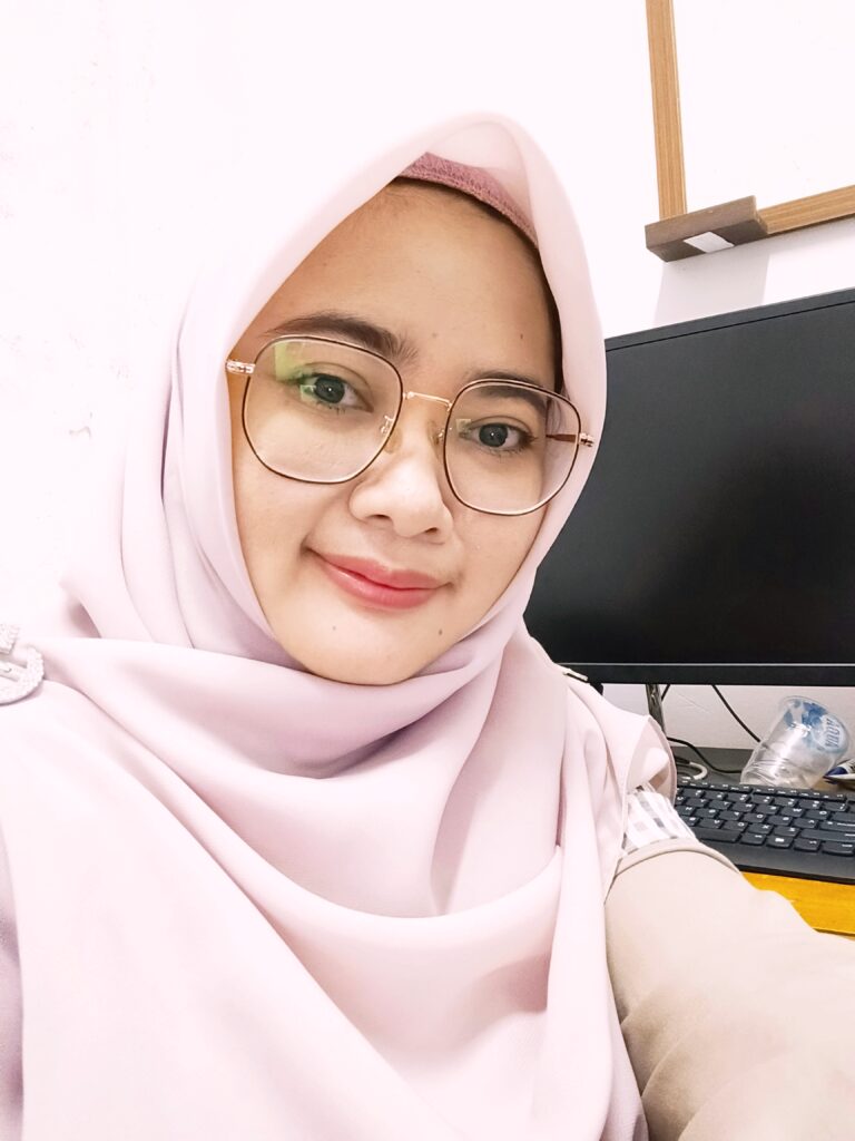 Dr. Heni Susanti,S.H.,M.H.