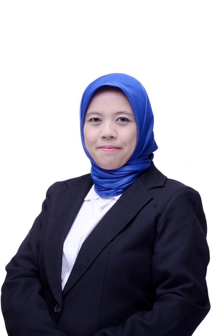 Dr (can) Diah Pudjiastuti, S.H., M.H,
